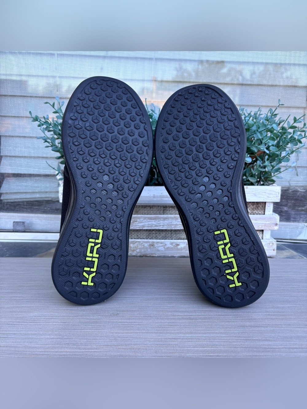 KURU ATOM Waterproof Women's 8M Jet Black Plantar Fasciitis Walking Shoes - Picture 9 of 11